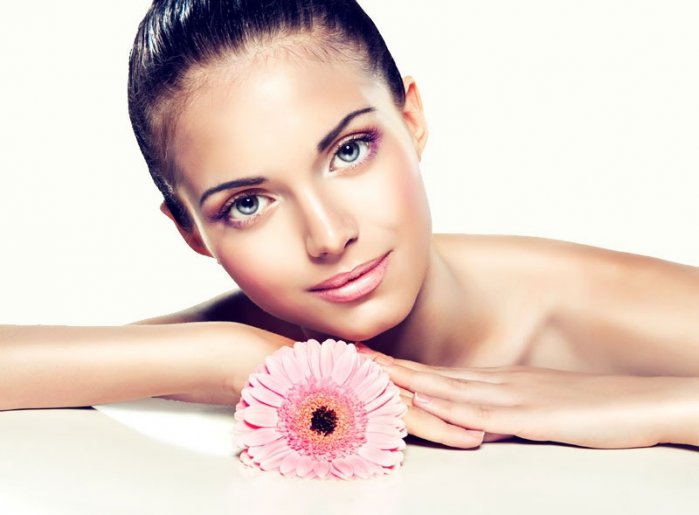 Skin Lightening & Brightening Treatments at a Skin and Hair Clinic in Delhi