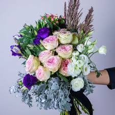 Best Flowers Delivery Services in Dubai